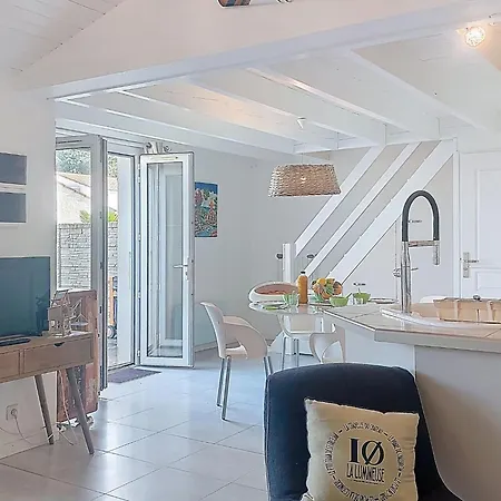 Les Alysees By Interhome *