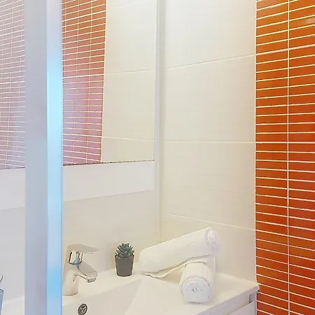 Les Alysees By Interhome
