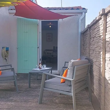 Les Alysees By Interhome